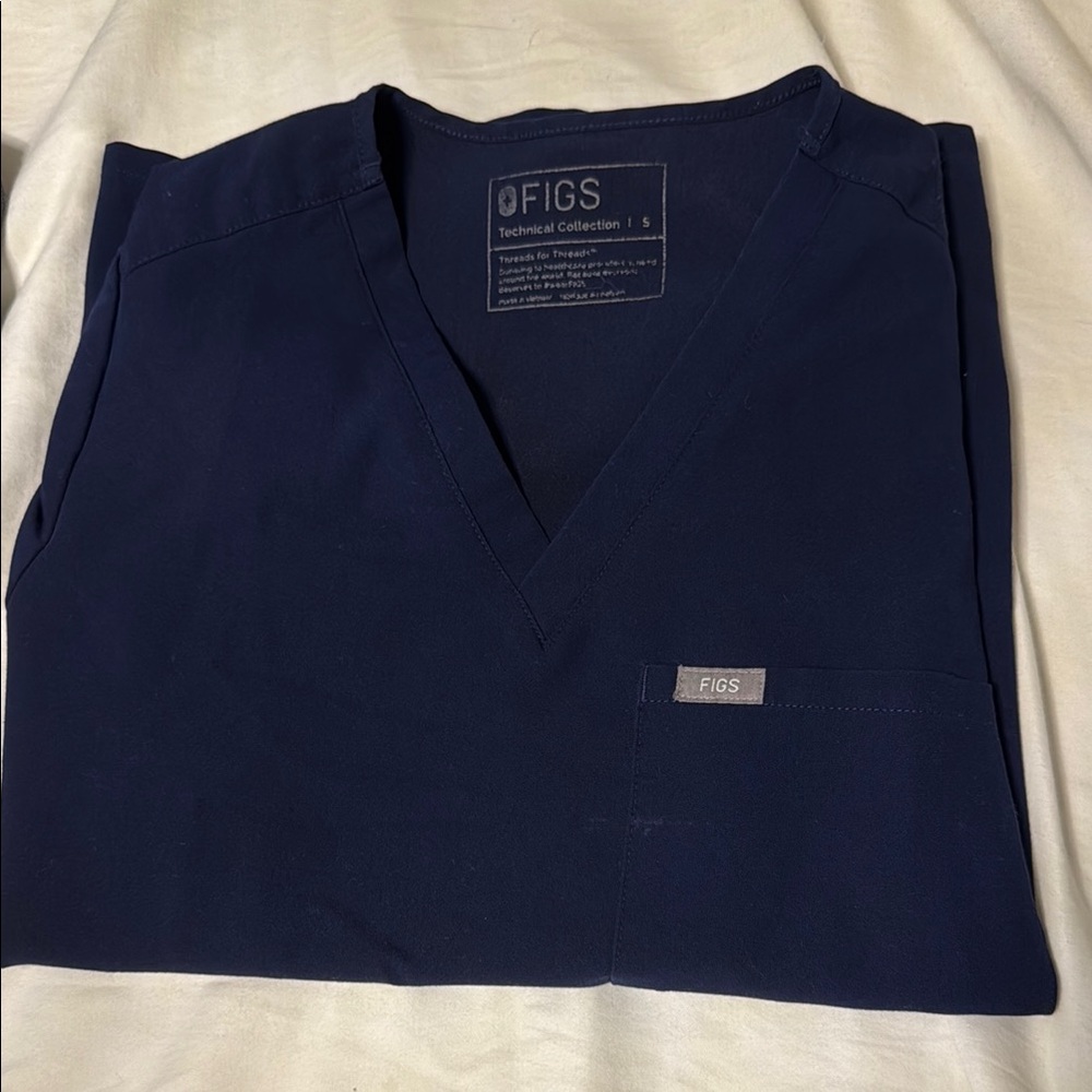 Figs Women’s Short Sleeve Scrub Top Navy